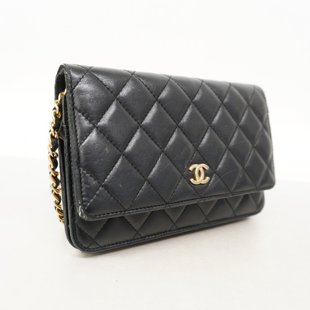 CHANEL Black Lambskin Leather Wallet - Picture 2 of 11